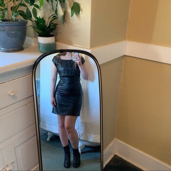 Leather Bodycon Scoop Neck Cap Sleeved Minidress - Picture 5 of 6